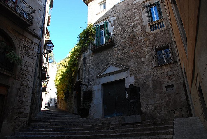 DSC_0862.JPG - in the streets of Girona