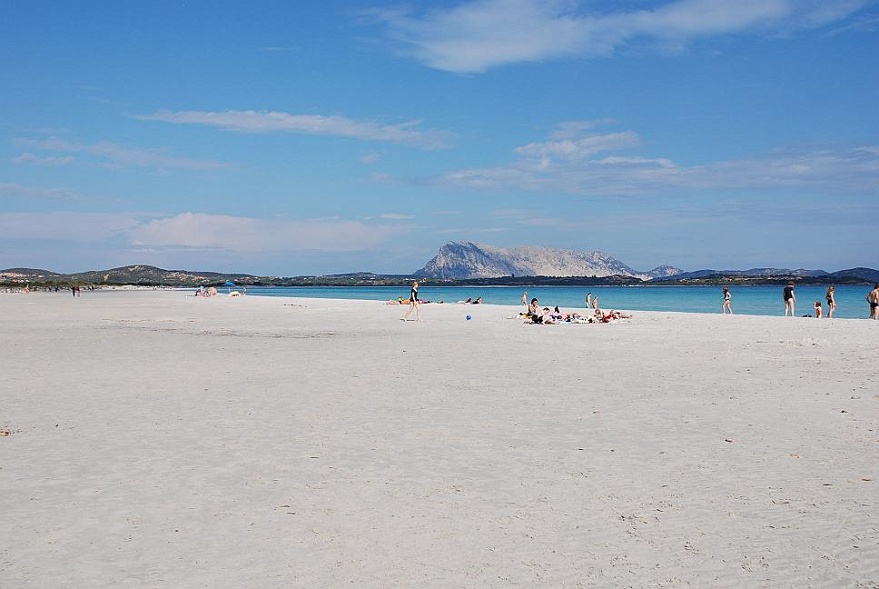 DSC_0046.JPG - at the beach near Olbia.