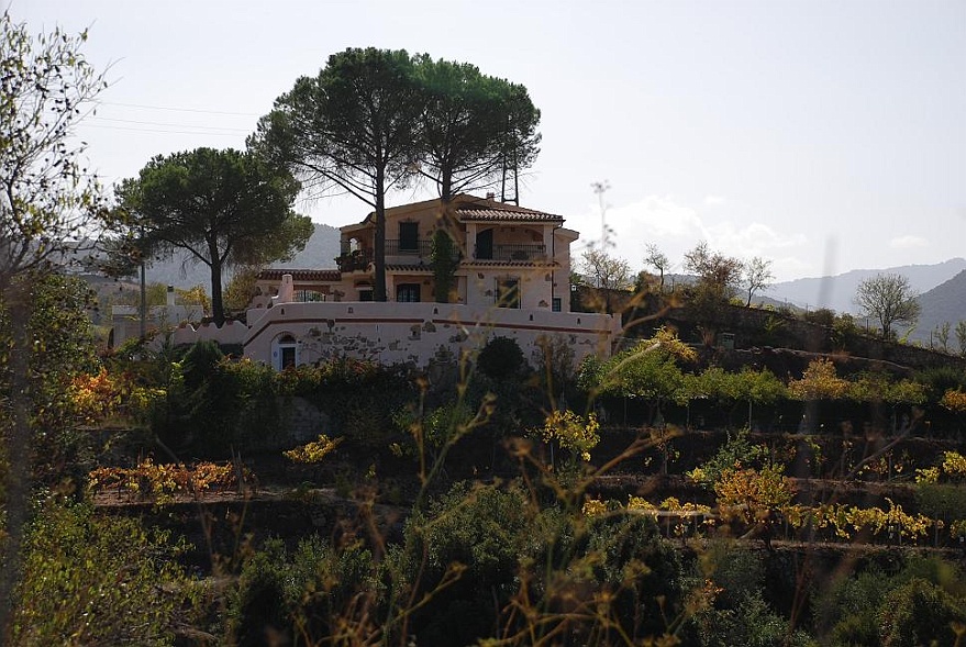 DSC_0119.JPG - typical italian house.