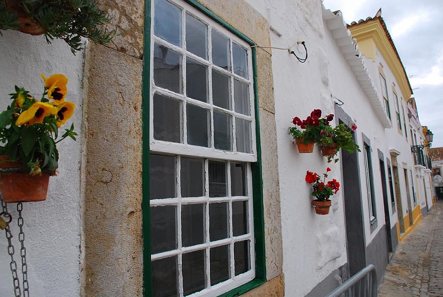 DSC_4852.JPG - houses at Faro.