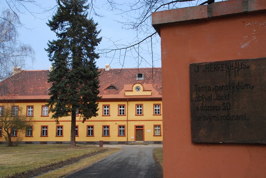 DSC_8720.JPG - KZ Theresienstadt: Die Wohnungen fr die "Herrenrasse".