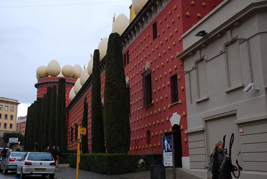 DSC_0939.JPG - Dann nach Figueres - ins Dali Museum - ein MUSS fr jeden, der sich NICHT fr Kunst interessiert.