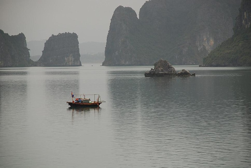 DSC_1155.JPG - Blick in die Halong Bucht.