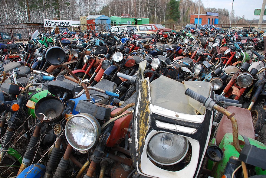 DSC_0760.JPG - unterwegs - beschlagnahmte Mopeds