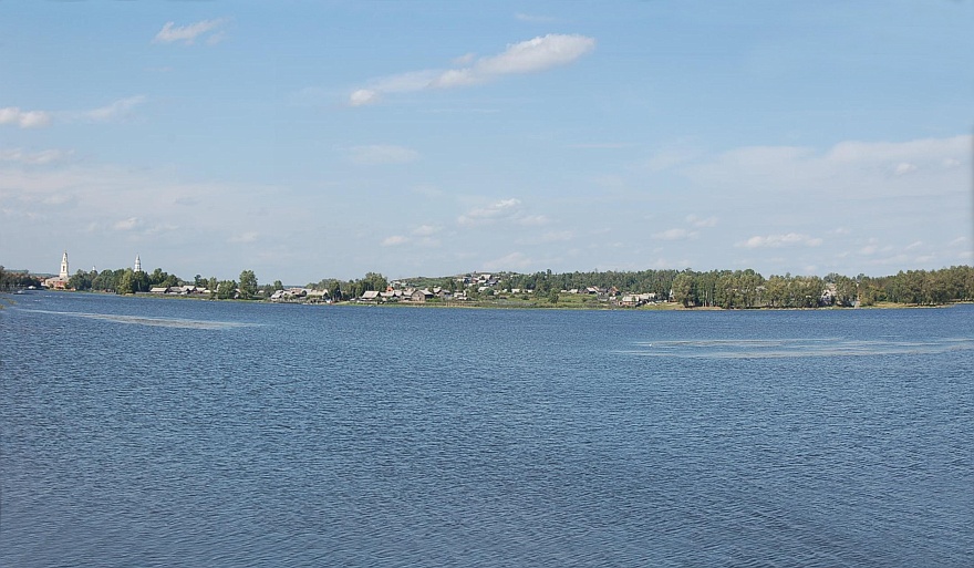 pano.Newjansk.jpg - Panoramablick ueber den See