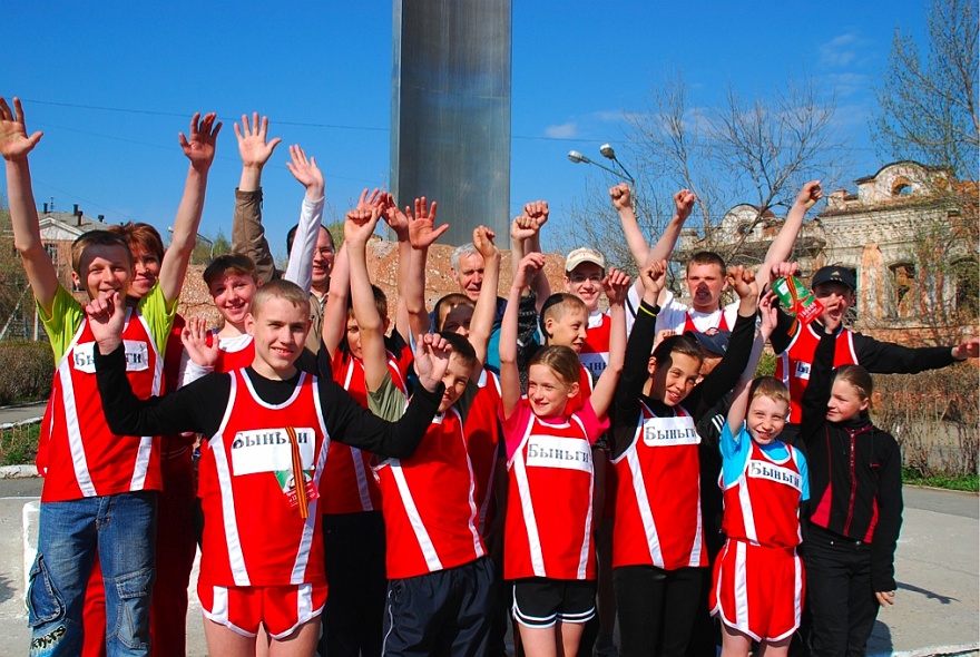 DSC_5700.JPG - Schulauswahl aus Bingi gewinnt den Kurzmarathon.